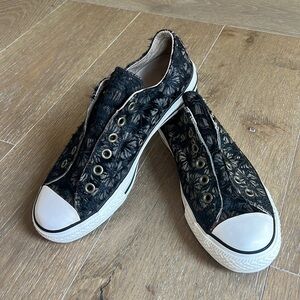 Converse Velvet No Lace Slip-On Butterfly Sneakers | 7.5